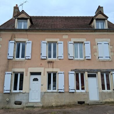 Immeuble  301000 €