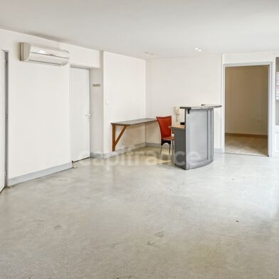 Immeuble  222600 €