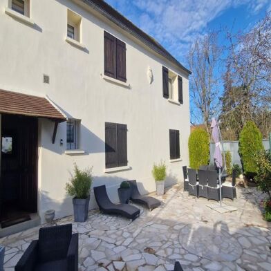 Appartement 6 pièces 279000 €