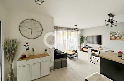 Appartement À Vendre — photo du bien