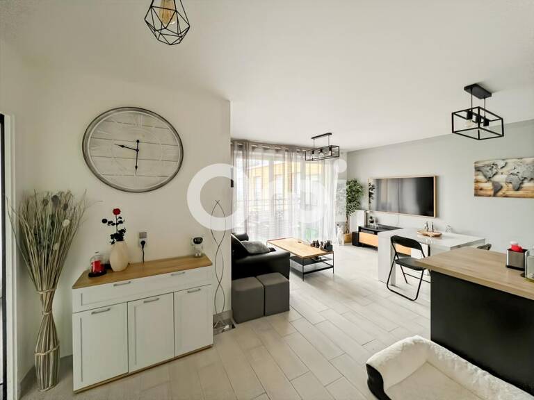 Appartement À Vendre — photo 1