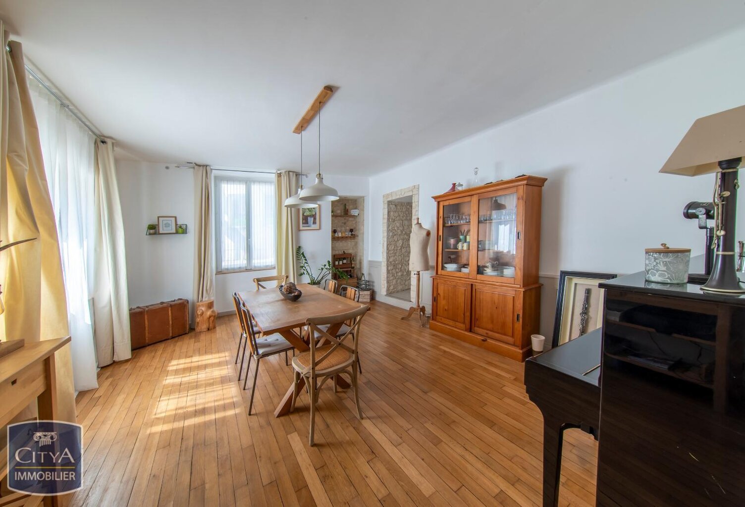 Vente maison 5 pièces 221 m² Jaunay-Marigny (86130) — photo 1