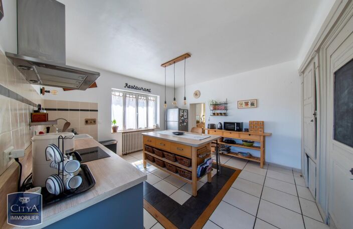 Vente maison 5 pièces 221 m² Jaunay-Marigny (86130) — photo 3