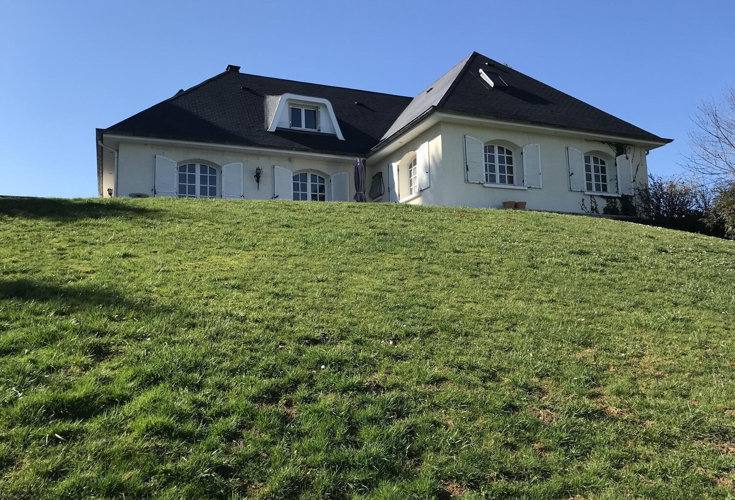 Vente maison 5 pièces 224 m² Saint-Symphorien-des-Bois (71800) — photo 1