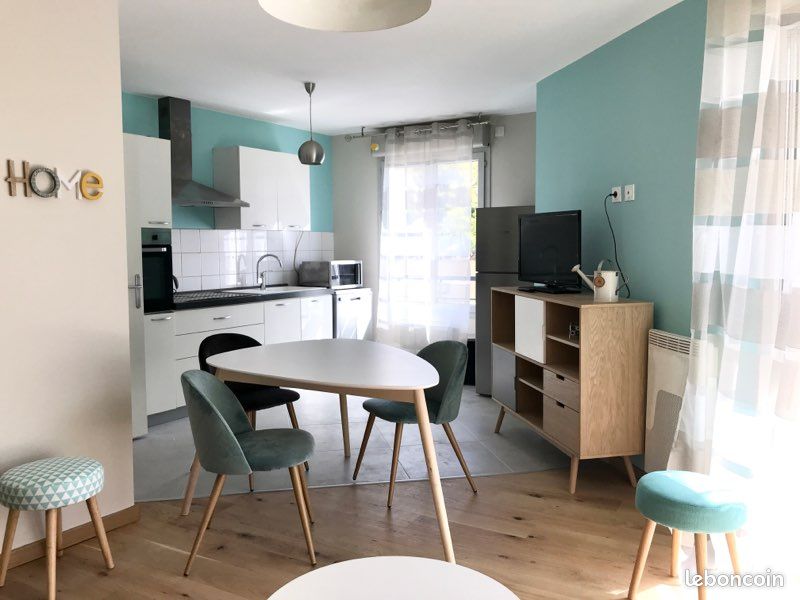 Location T2 50 m² à Villeurbanne 1 140 ¤ CC /mois