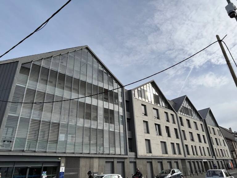 A LOUER DUPLEX AVEC GARAGE GARE DE CHARTRES — photo 1