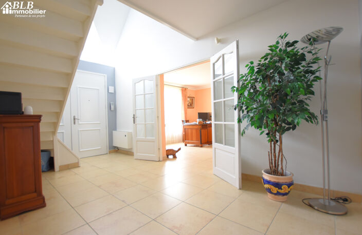 78310 MAUREPAS - 7 pièces 186m2 1148 m2 à vendre — photo 2