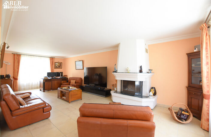 78310 MAUREPAS - 7 pièces 186m2 1148 m2 à vendre — photo 4