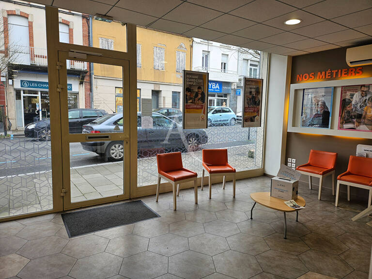 Local commercial Carmaux 100 m² — photo 1