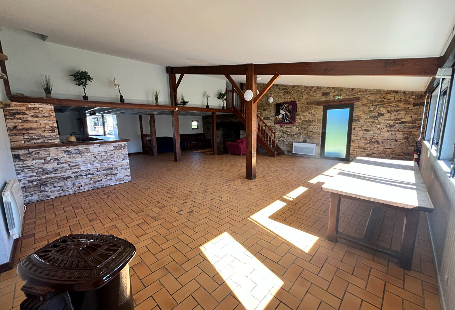 GITE 30 COUCHAGES AVEC PISCINE ET APPARTEMENTS — photo 1