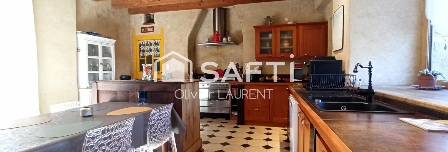 Maison 9 Pièces 215 m² à vendre à Plougrescant (22820)