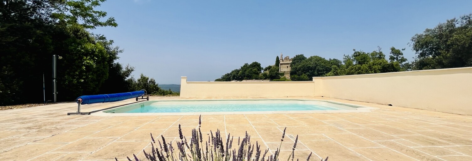 Maison 9 Pièces 223 m² à vendre à Sabran (30200)