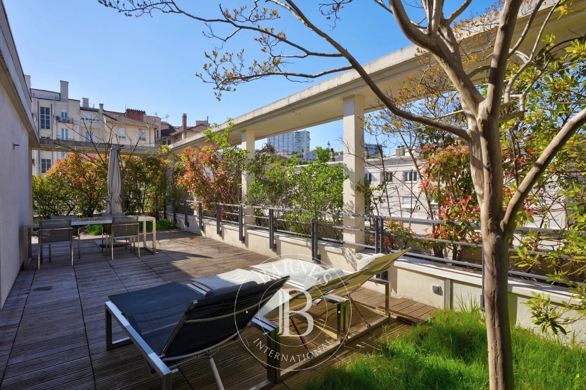 Appartement L T5