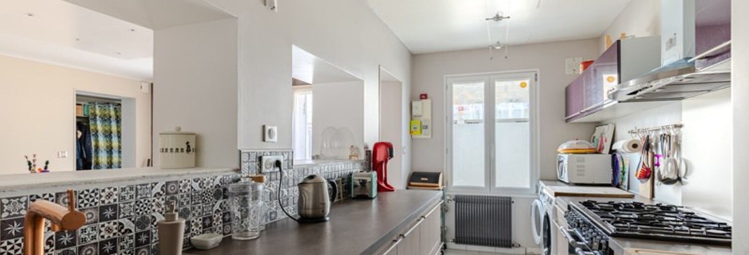 Maison 5 Pièces 138 m² à vendre à Vayres (33870)