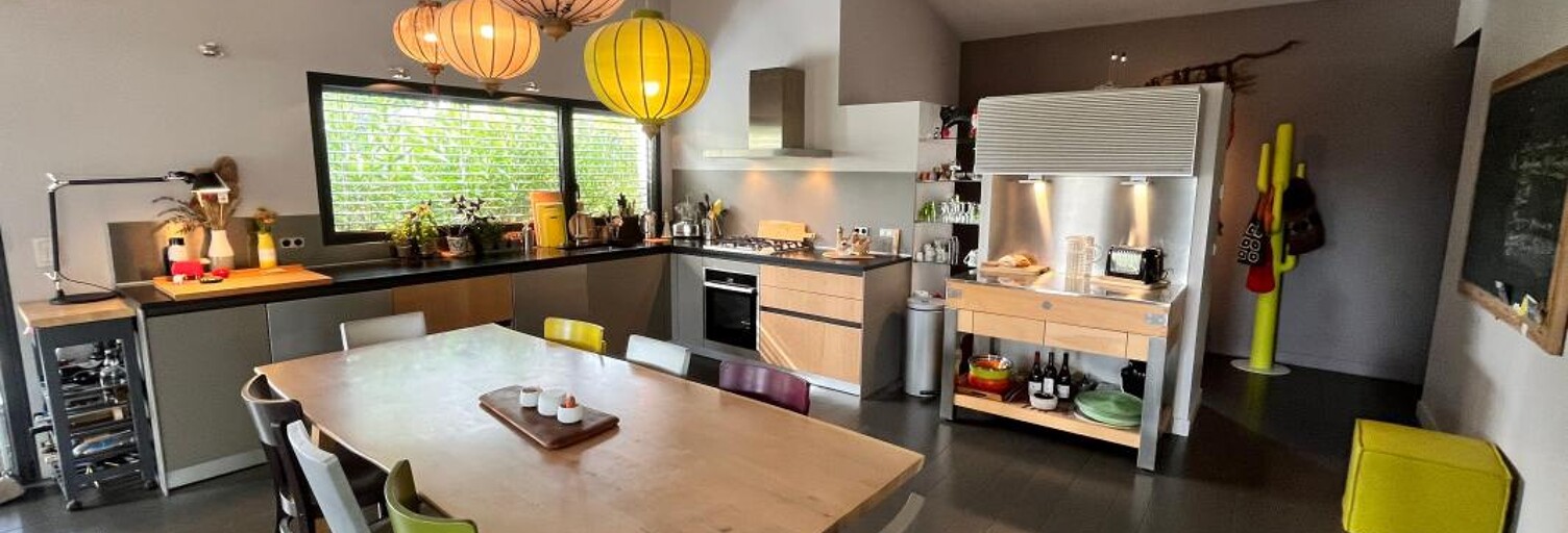 Maison 6 Pièces 172 m² à vendre à Chambonas (07140)