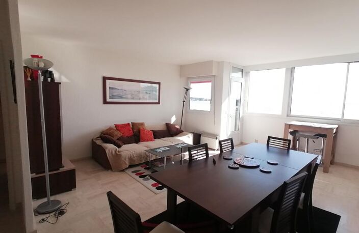 Appartement TRES BELLE VUE MER FACE A LA PLAGE — photo 2