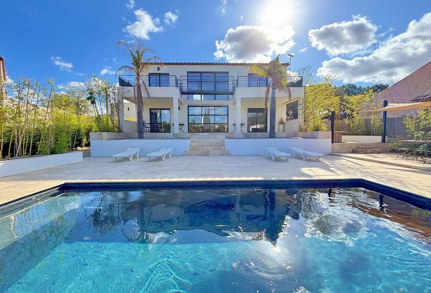 Superbe Villa Contemporaine avec piscine — photo 1