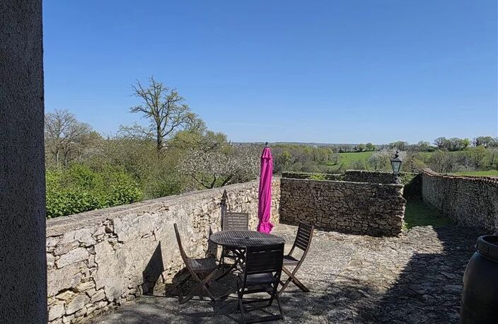 3 maisons rénovées avec 2 granges, 1km de Magnac Laval 87 — photo 2