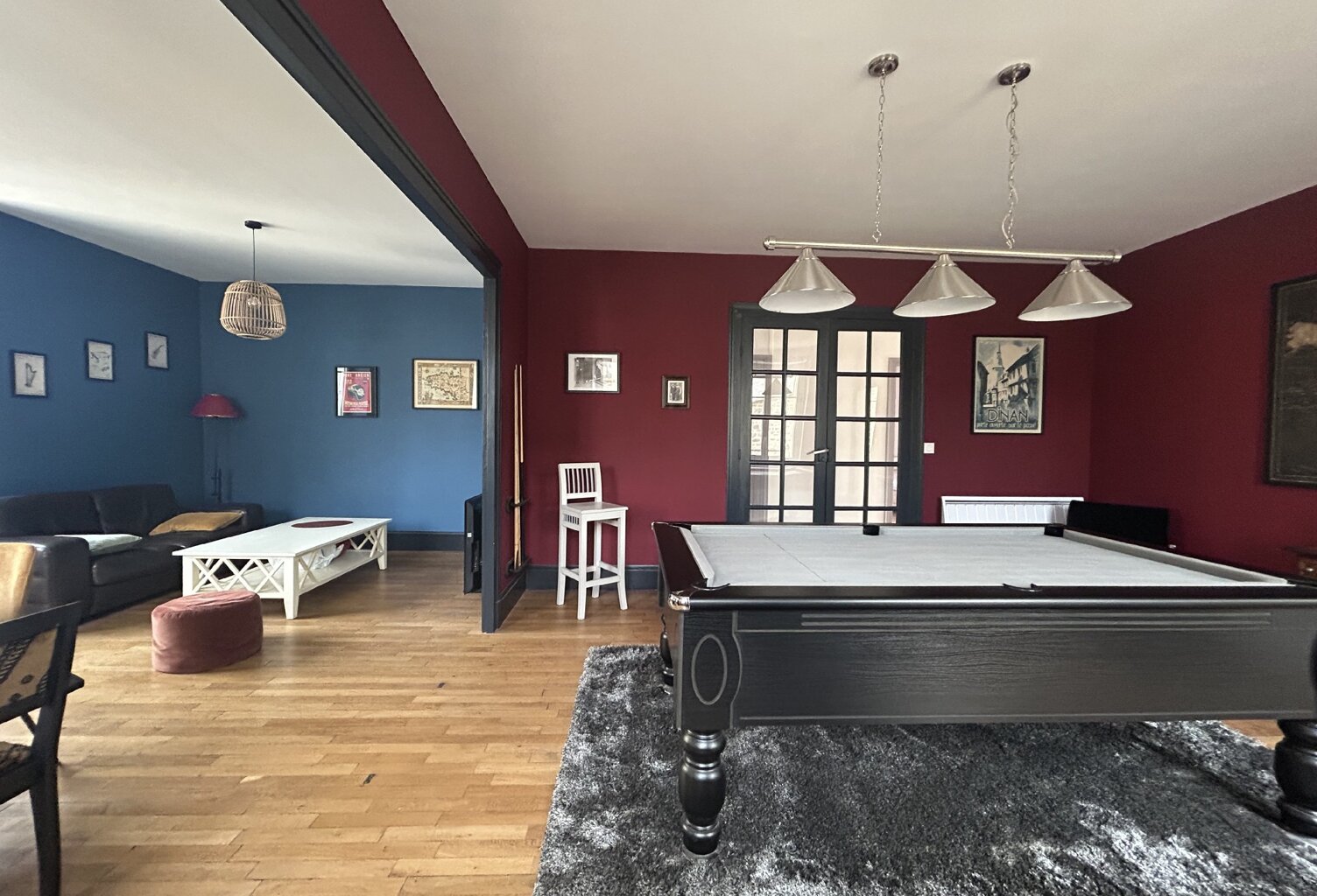 A VENDRE - SOQUET IMMOBILIER - DINAN CENTRE VILLE - APPARTEMENT STANDING RENOVE AVEC PARKING PRIVATIF ET BALCON — photo 1