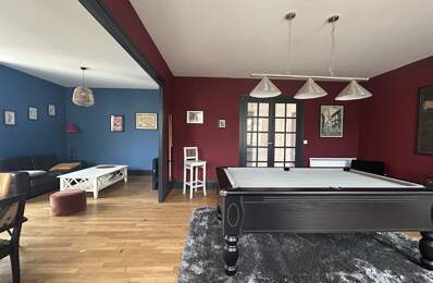 A VENDRE - SOQUET IMMOBILIER - DINAN CENTRE VILLE - APPARTEMENT STANDING RENOVE AVEC PARKING PRIVATIF ET BALCON — photo du bien