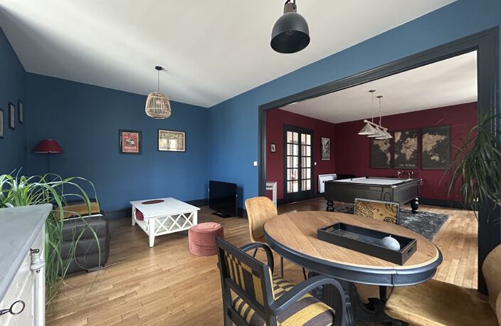 A VENDRE - SOQUET IMMOBILIER - DINAN CENTRE VILLE - APPARTEMENT STANDING RENOVE AVEC PARKING PRIVATIF ET BALCON — photo 3