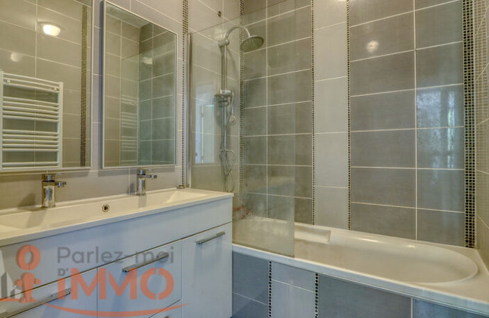 T4 — photo 3