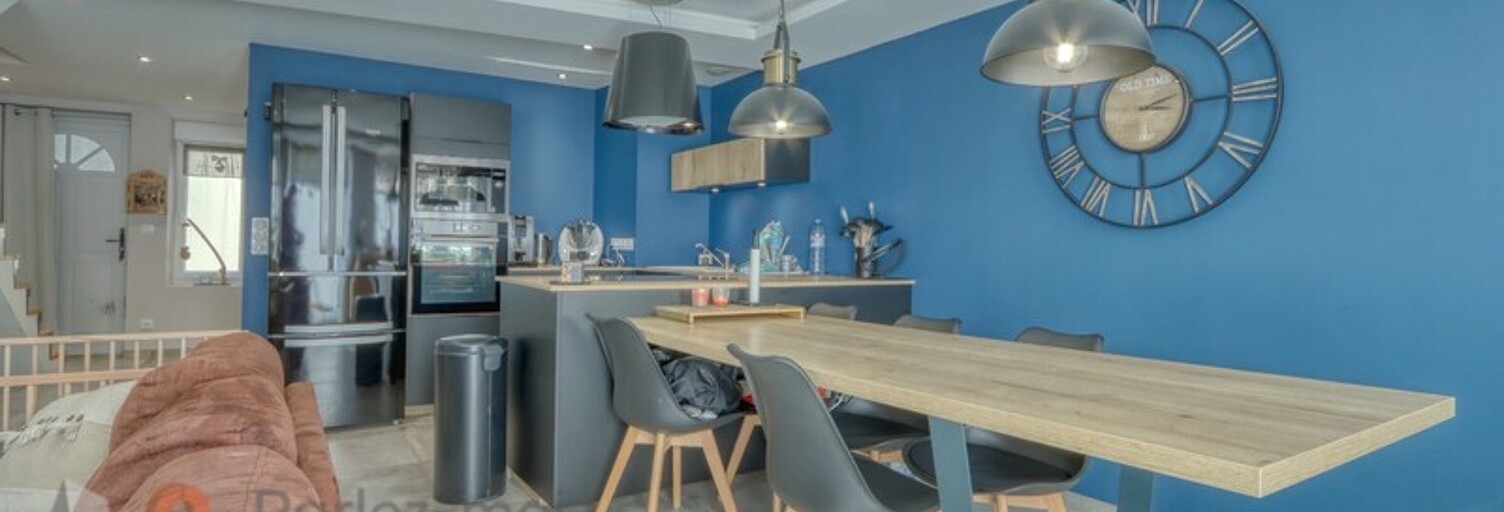 Immeuble  132 m² à vendre à Saint-Just-Malmont (43240)