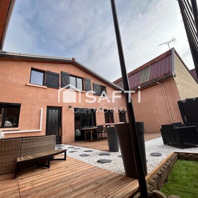 Maison 7 pièces 215000 €