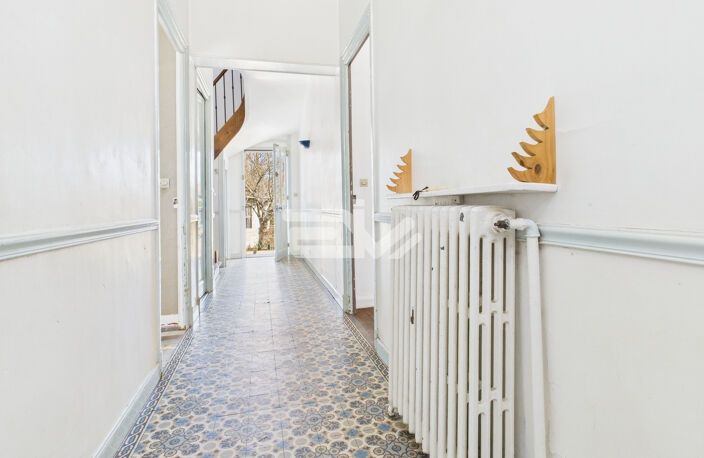 Magnifique maison de maître en centre ville de Fismes — photo 4