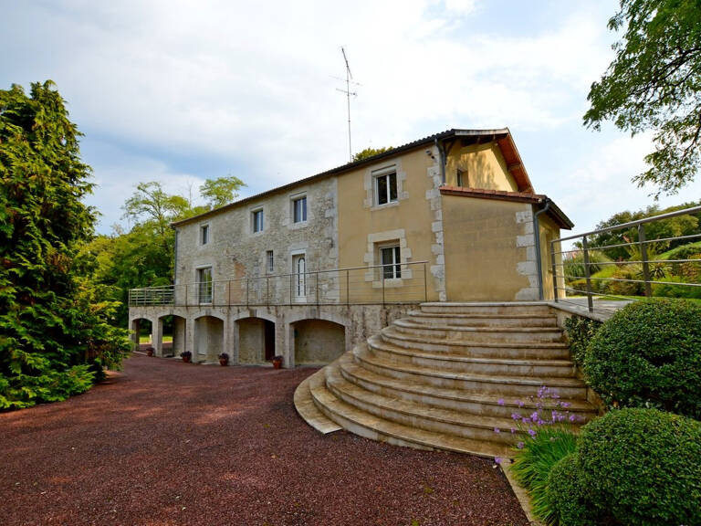 Ancien moulin rénové avec goût — photo 1