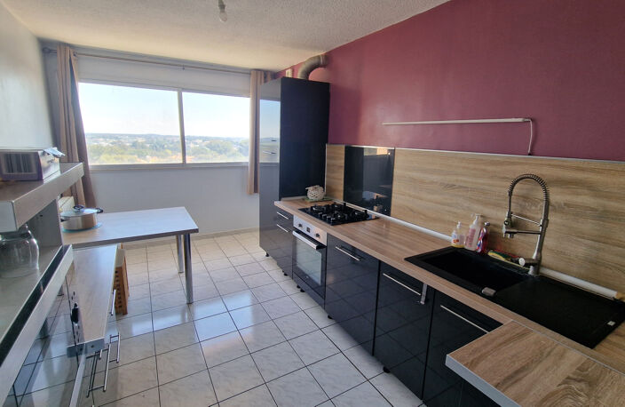 MONTPELLIER - APPARTEMENT T2 DE 60 M2 AVEC TERRASSE — photo 2