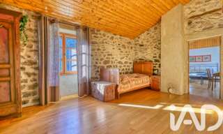 Maison 6 Pièces 215 m² à vendre à Saint-Jean-Chambre (07240)