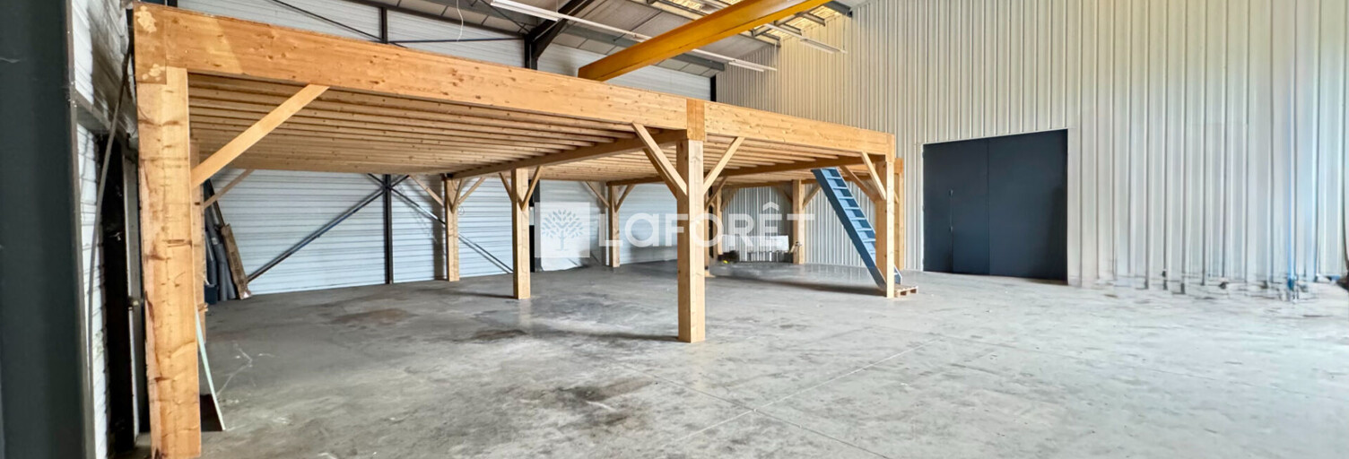 Commerce  361 m² à louer à Savigny (69210)