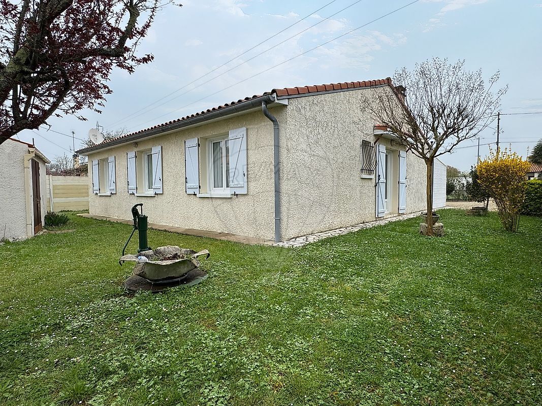 Villa / Maison 4 pièces  à vendre Saujon 17600