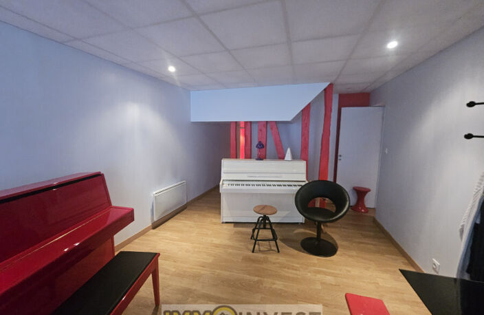 Locaux/Biens immobiliers — photo 2