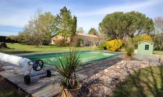 Maison 9 Pièces 220 m² à vendre à Saint-Seurin-sur-l'Isle (33660)