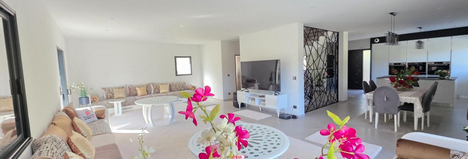 Maison 9 Pièces 364 m² à vendre à Chambéry (73000)