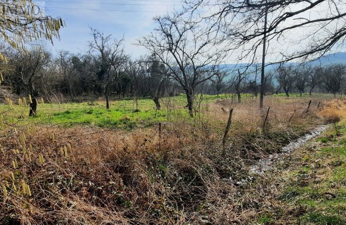 Terrain de 2000 m&sup2;  m&sup2; — photo 3