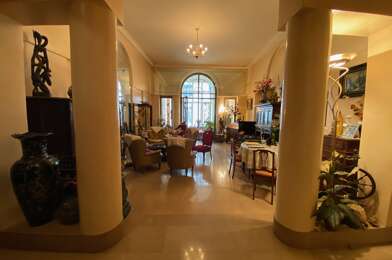 Appartement 5 pièces 365750 €