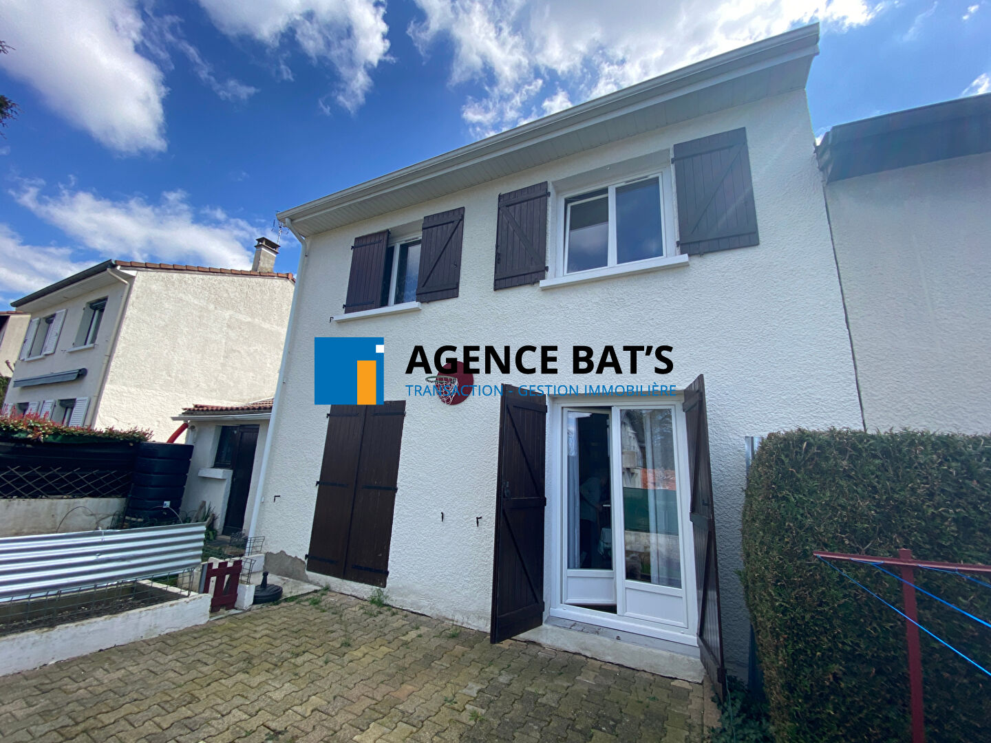 Maison Mitoyenne au Chambon Feugerolles de 87 m2