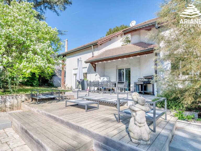 Maison avec terrain constructible / PA obtenu pour 3 lots — photo 1
