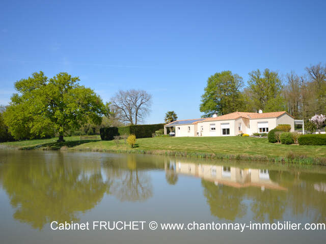 Dans le bocage Vendéen - Environnement très privilégié - Pro — photo du bien