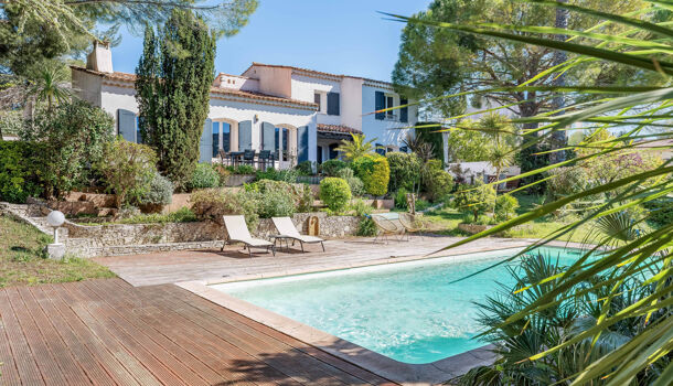 Villa / Maison 8 pièces  à vendre Aubagne 13400