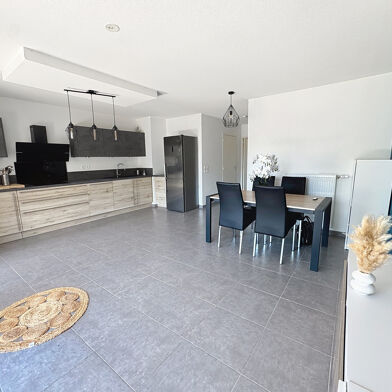 Appartement 3 pièces 250000 €