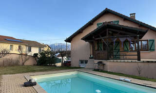 Maison 5 Pièces 132 m² à vendre à Charnècles (38140)