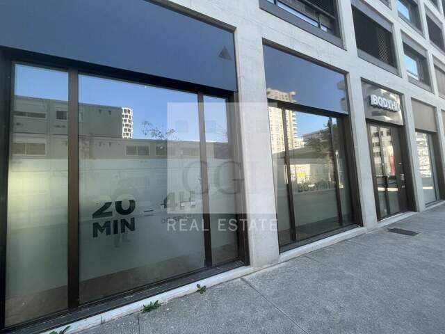BUREAUX / LOCAL COMMERCIAL à LOUER — photo du bien