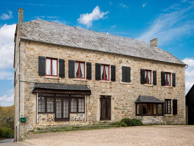 Maison en pierre — photo du bien