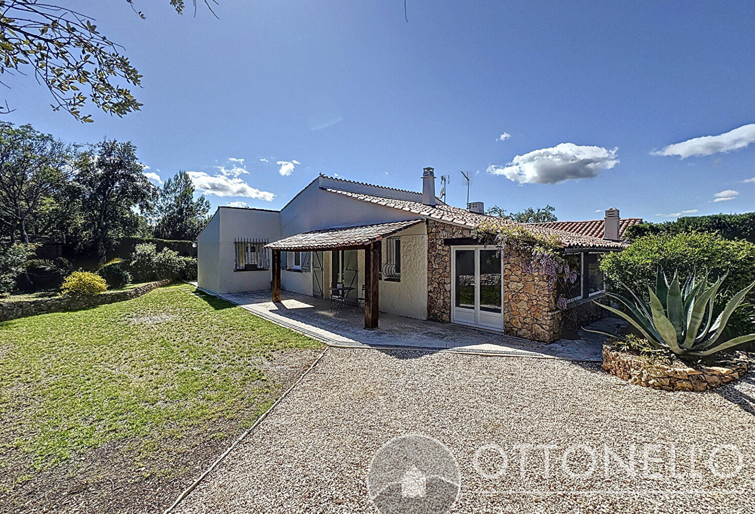 Maison Roquebrune Sur Argens 4 pièces 105,01 m2 sur 550 m2 de terrain avec garage et abri voiture — photo 1