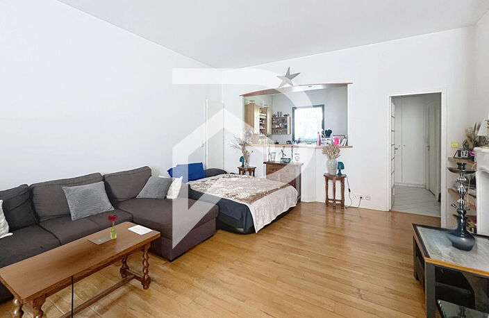 Suresnes Hypercentre - Duplex de 4 pièces 131m² - Cave — photo 3