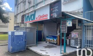 Immeuble  80 m² à vendre à Les Abymes (97139)